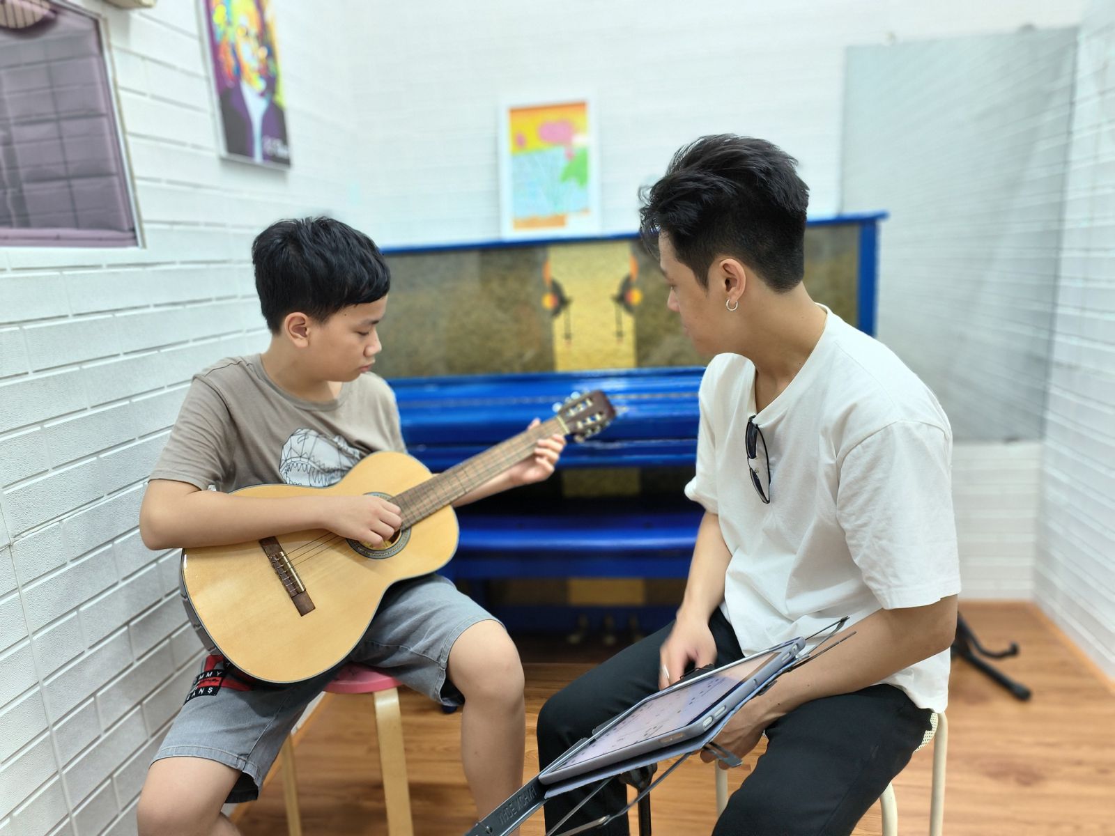 lớp dạy guitar cho thiếu nhi